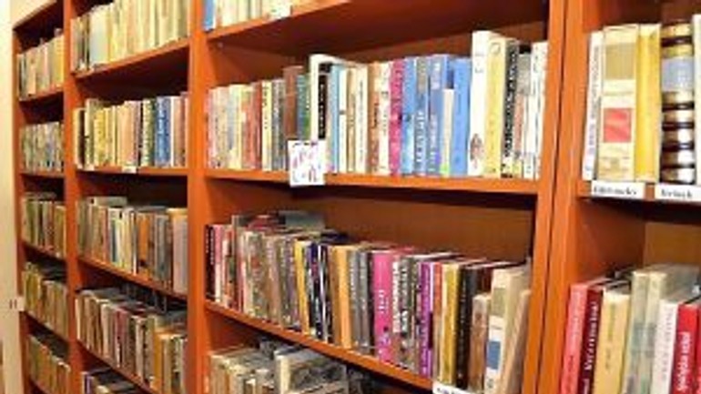 Petržalka má slovenský unikát, požičiava už aj e-knihy s čítačkou - Kniznica