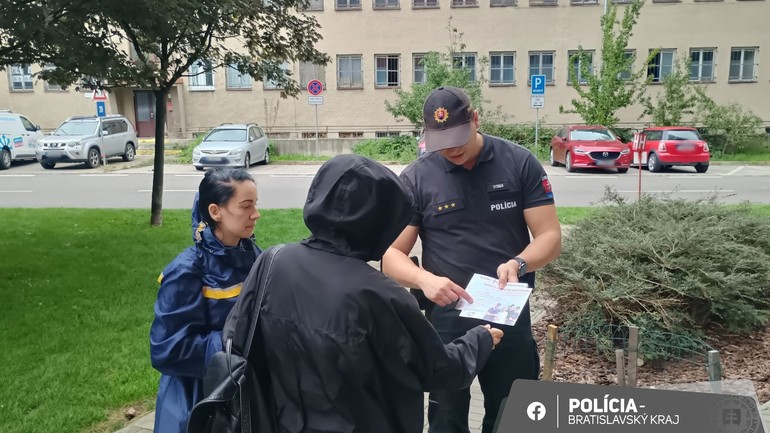 Polícia upozorňuje seniorov na podvody