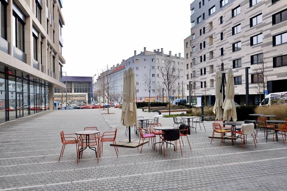 Pohľad na Námestie Mateja Korvína