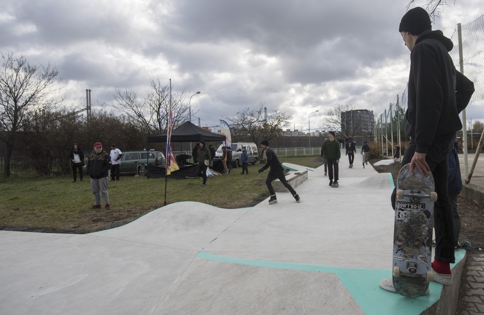 Hlavné mesto má prvý betónový skatepark