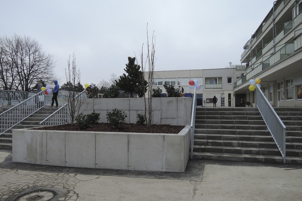 Malokarpatské námestie