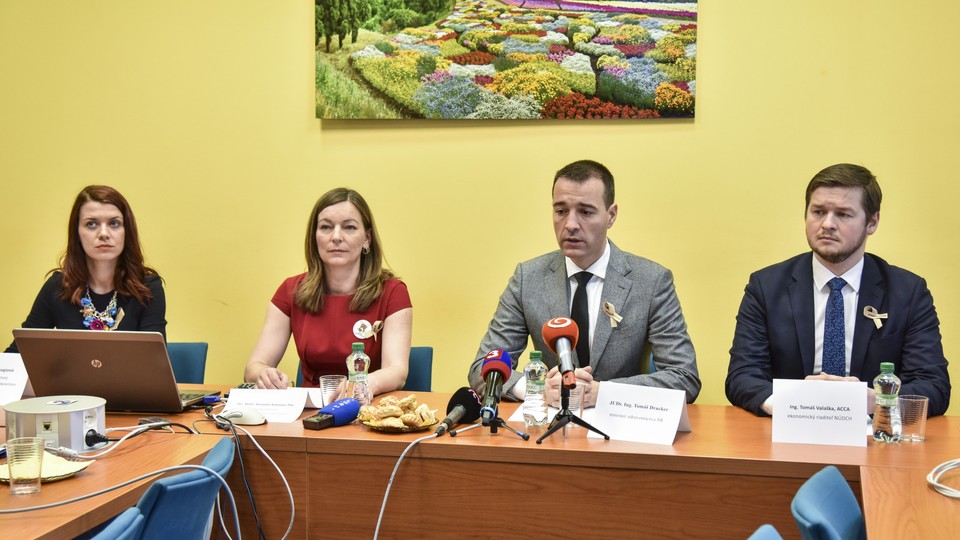 Katarína Kösegiová, Alexandra Kolenová, Tomáš Drucker a Tomáš Valaška