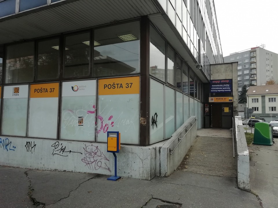 Budova pošty na Jelšovej