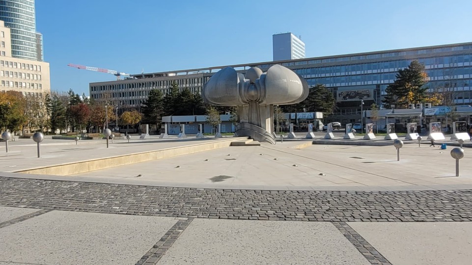 Hlavné mesto zazimováva fontány, jednou z posledných je Družba