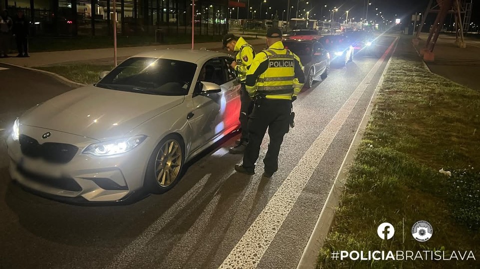 V Bratislave sa konal tuningový zraz, policajti prezradili, aké porušenia zákona zistili