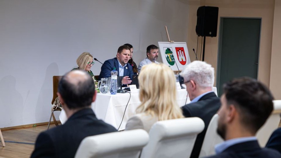 Petržalka bude v prvom kvartáli čerpať úver takmer 8 miliónov eur. Na čo ich použije?