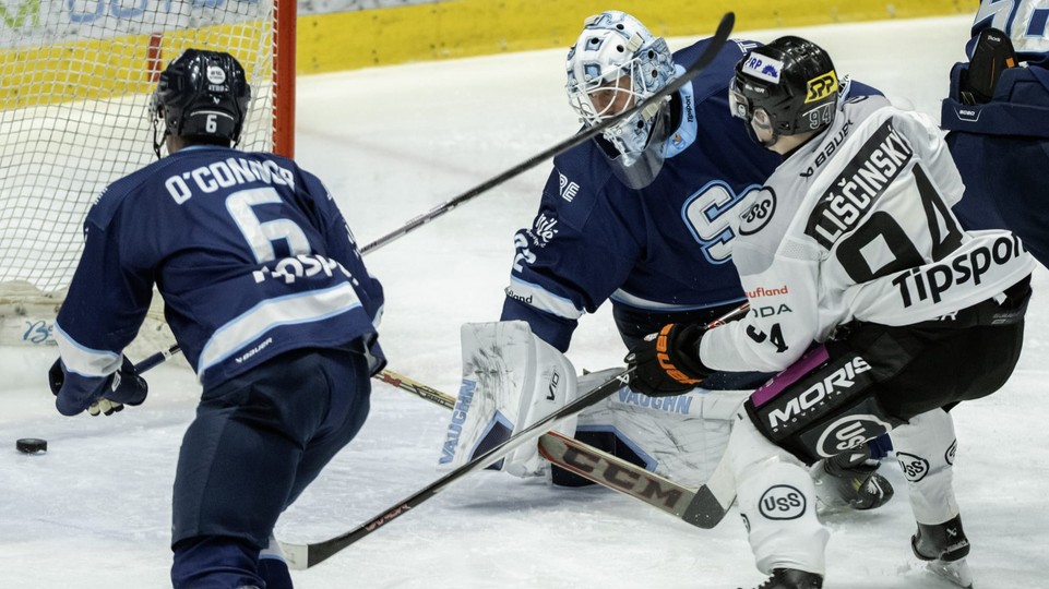 Hokej: Slovan našiel cestu k víťazstvu, Ceman je pripravený na dlhú sériu