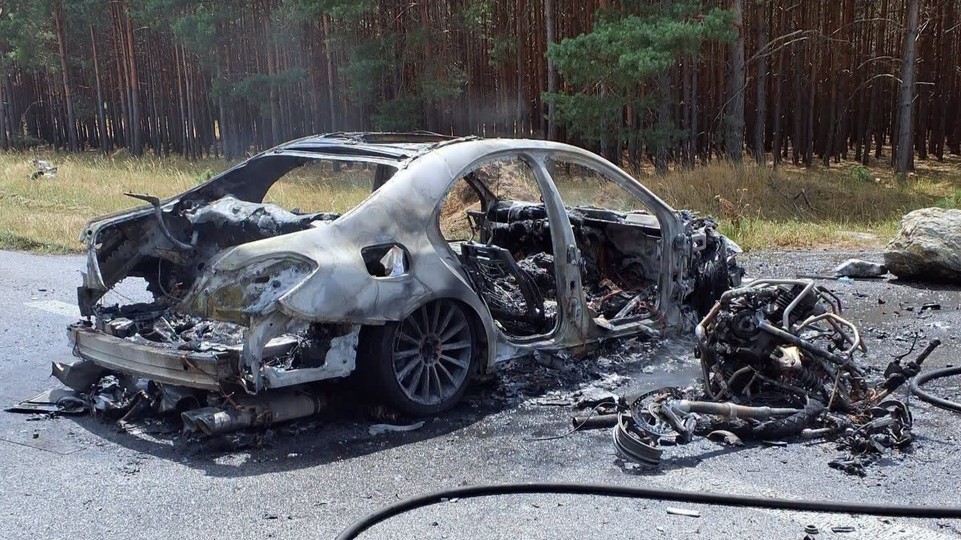 Tragédia: Medzi Malackami a Pernekom sa zrazila motorka s osobným autom