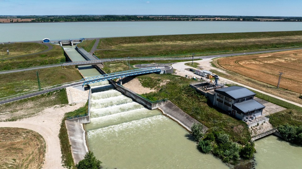 V ramene Dunaja sa začala jarná simulovaná záplava, potrvá 34 dní