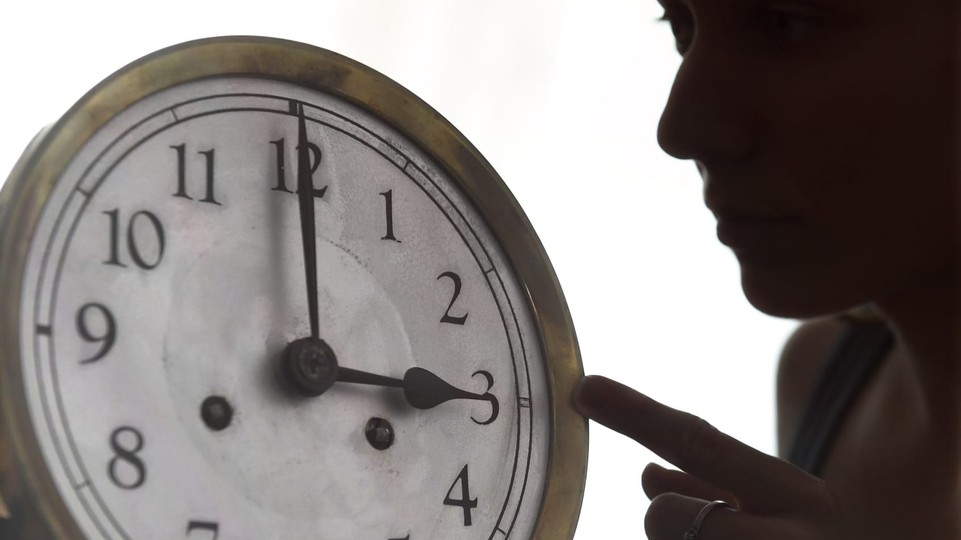 V noci zo soboty na nedeľu sa mení čas, hodinky si posunieme dopredu