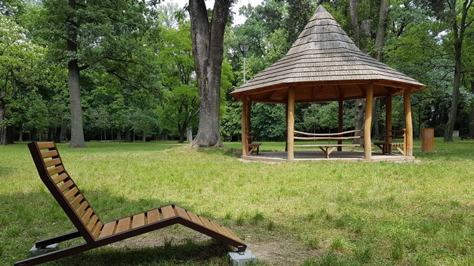 Tip na popoludnie: V Pezinku sa koná Piknik v parku, ponúkne zábavu i chute regiónu