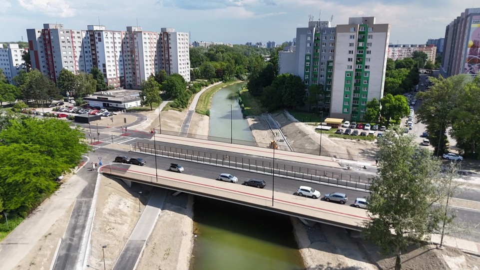 MHD: Od 6. júna bude obnovená premávka liniek po Kutlíkovej ulici v Petržalke