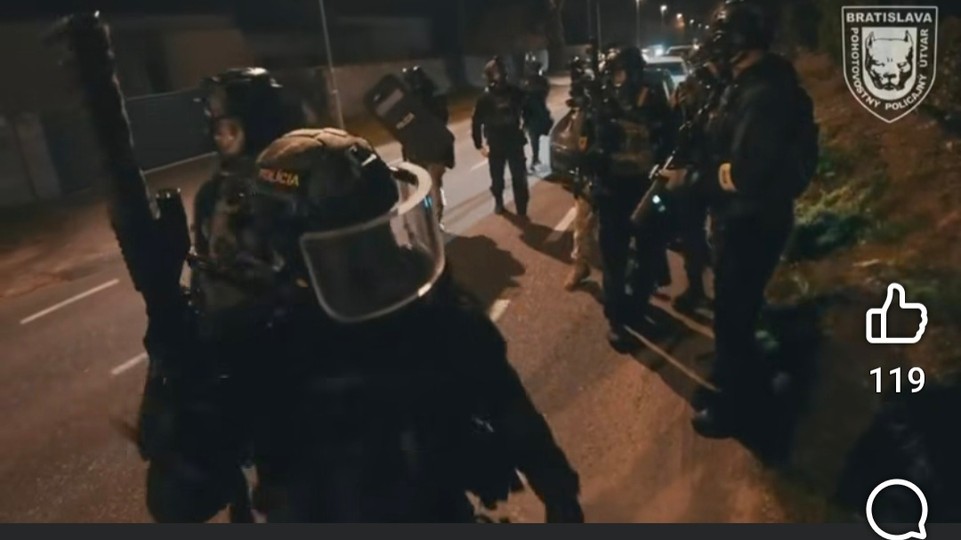 VIDEO Razia v dome na Devínskej ceste: Polícia ukončila ďalší drogový biznis