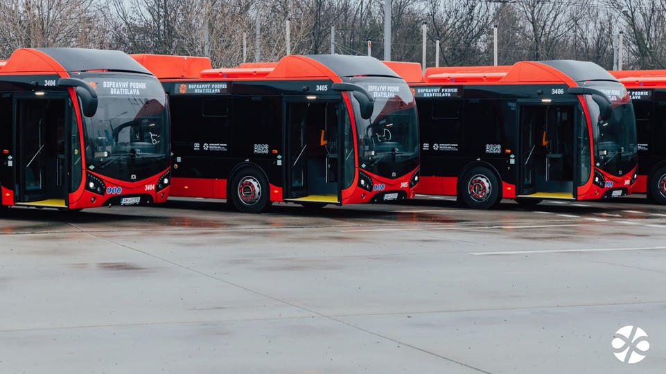 MHD počas Veľkej noci: Prázdninové cestovné poriadky a rekreačné linky do prírody