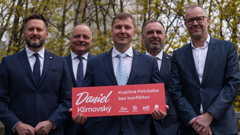 Na starostu Petržalky bude za Team Bratislava kandidovať Klimovský, nahradil Kratochvílovú