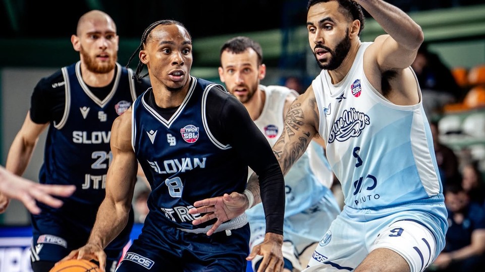 Basketbalisti Nitry zdolali v treťom semifinále BC Slovan 80:77