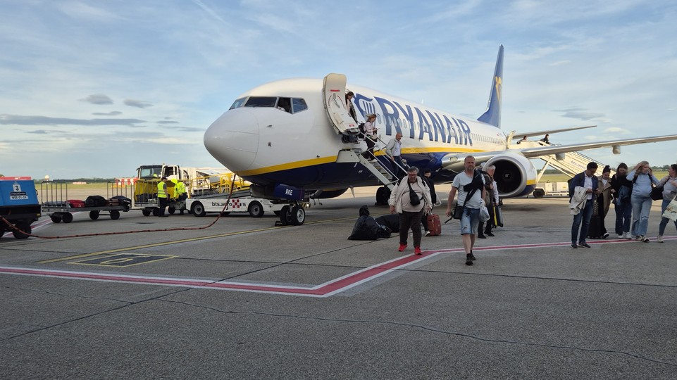 Ryanair pridáva štvrté lietadlo na svoju základňu na letisku v Bratislave a otvára novú linku