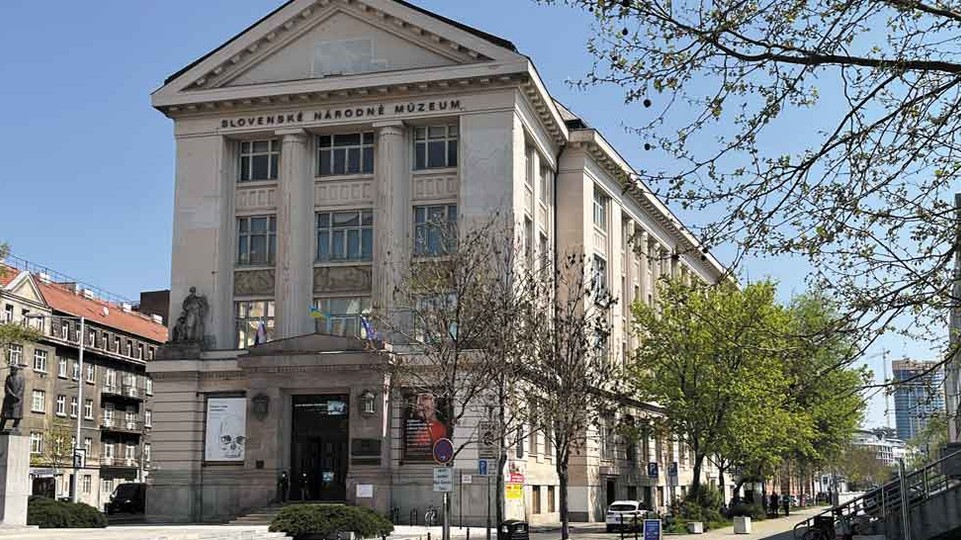 SNM otvorilo výstavu o príbehu jeho ikonickej sídelnej budovy