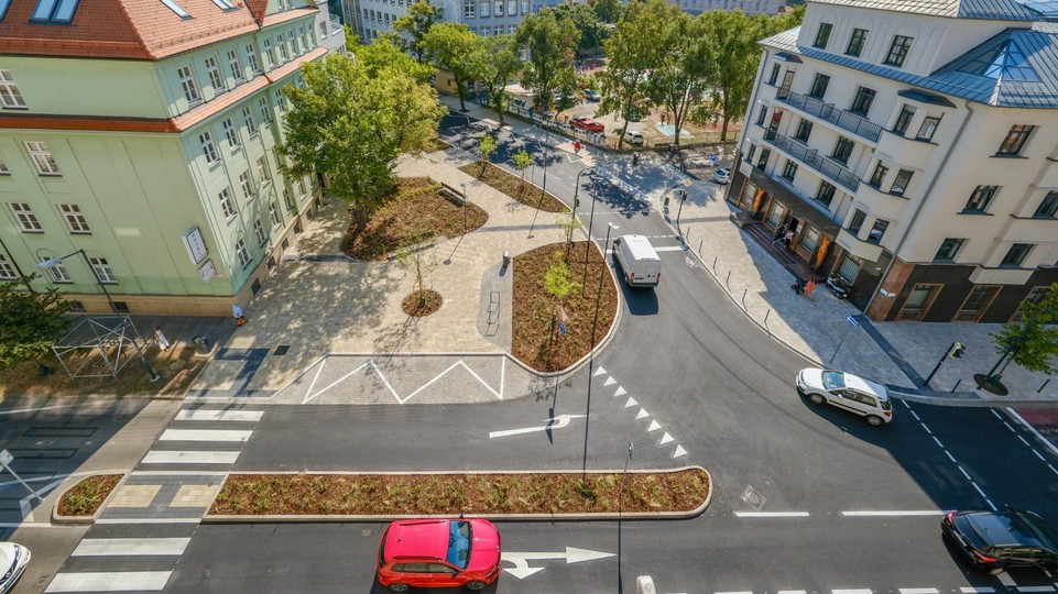 Menej nehôd, viac bezpečia: Metropolitný inštitút Bratislavy vypracoval manuál na tvorbu bezpečných ulíc