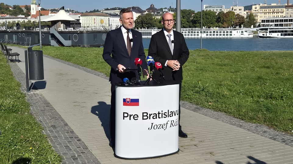 Winkler sa vzdal kandidatúry na post primátora, s Rážom vytvorili jeden tím
