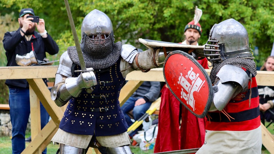 Prídu bojovníci zo šiestich krajín: V Rači sa bude konať prvý turnaj v historickom bojovom športe