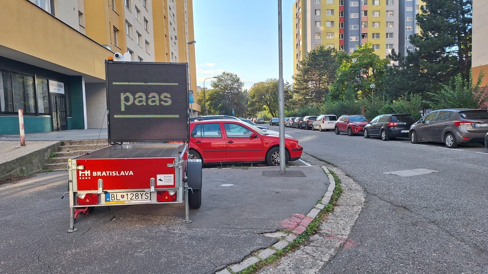 Koľko peňazí priniesol mestu vlani parkovací systém PAAS?