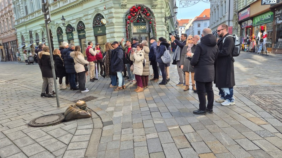 Zahraniční návštevníci Slovenska vyhľadávali v minulom roku najmä Bratislavu