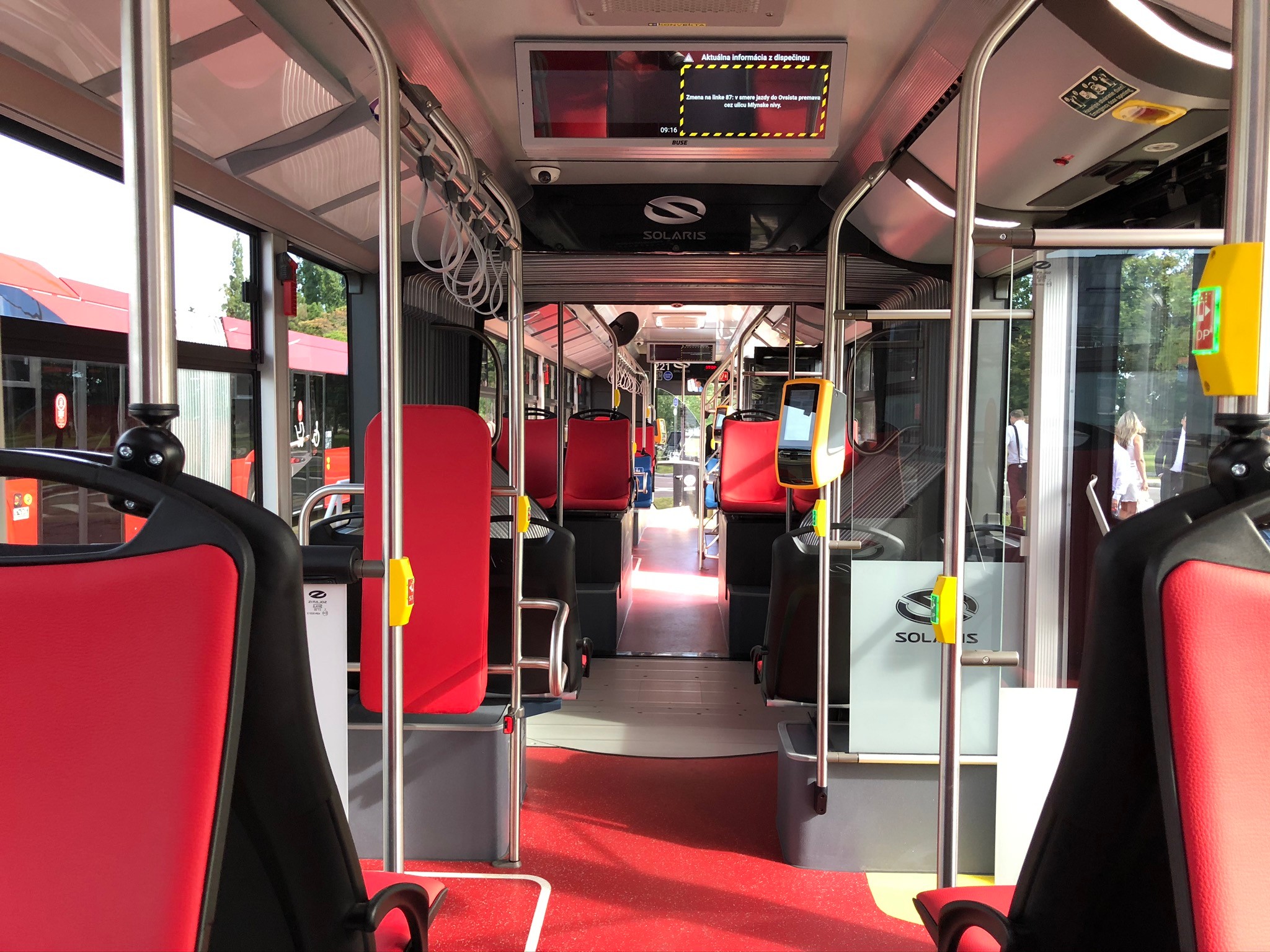 VIDEO: Dopravný Podnik Bratislava Inštaloval Do 11 Nových Autobusov ...