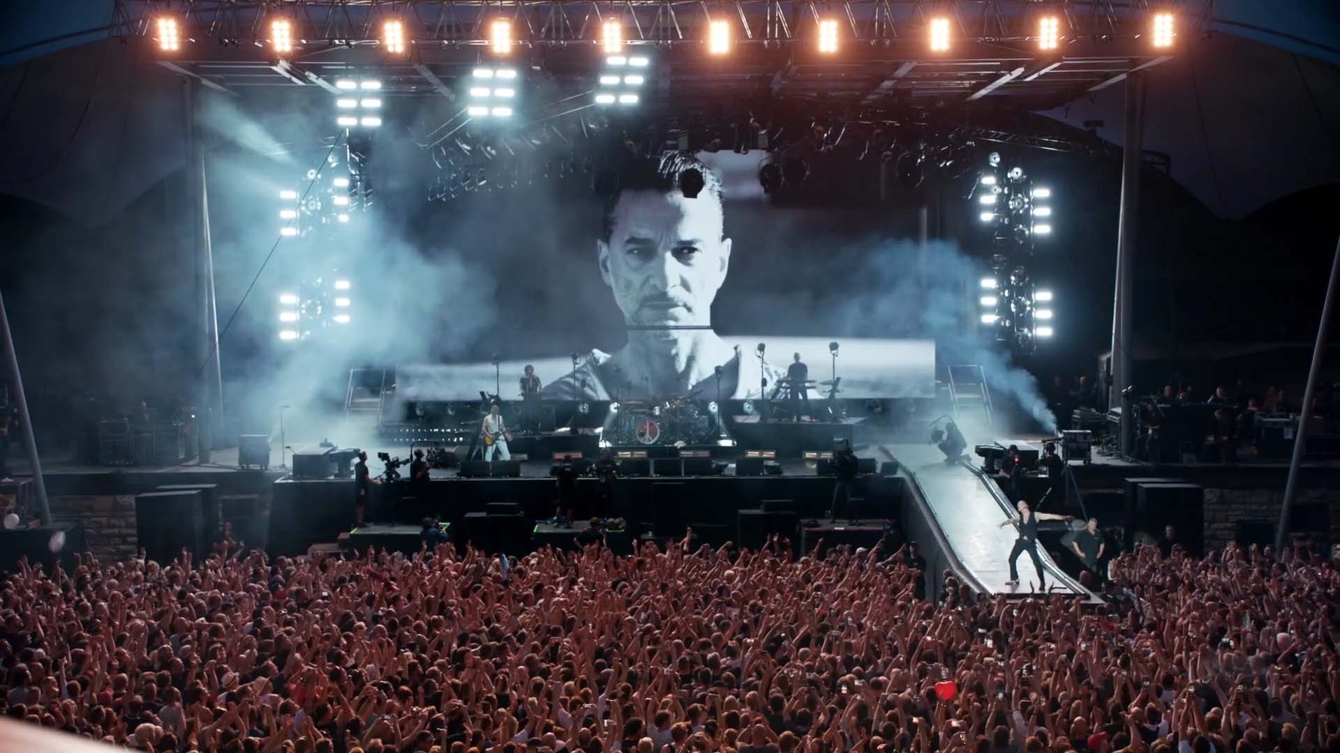 VIDEO Koncert skupiny Depeche Mode si môžete vychutnať aj v známom bratislavskom kine Kultúra